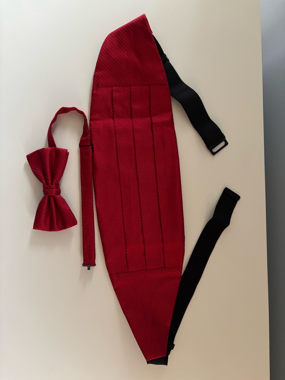 Red Cummerbund and Pre-Tied Bow Tie Set for Men